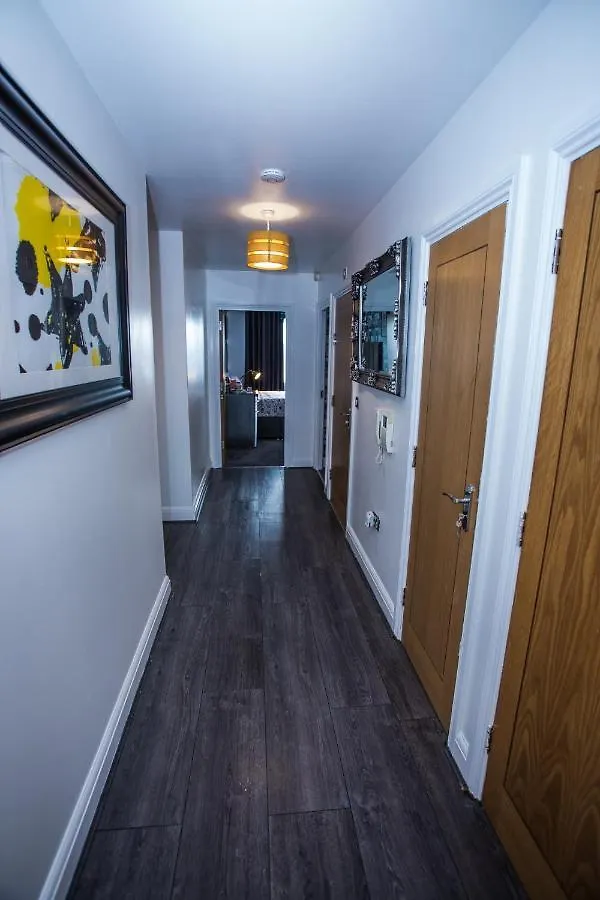 Remarkable 2-Bed Apartment With Sea View London 0*,  United Kingdom